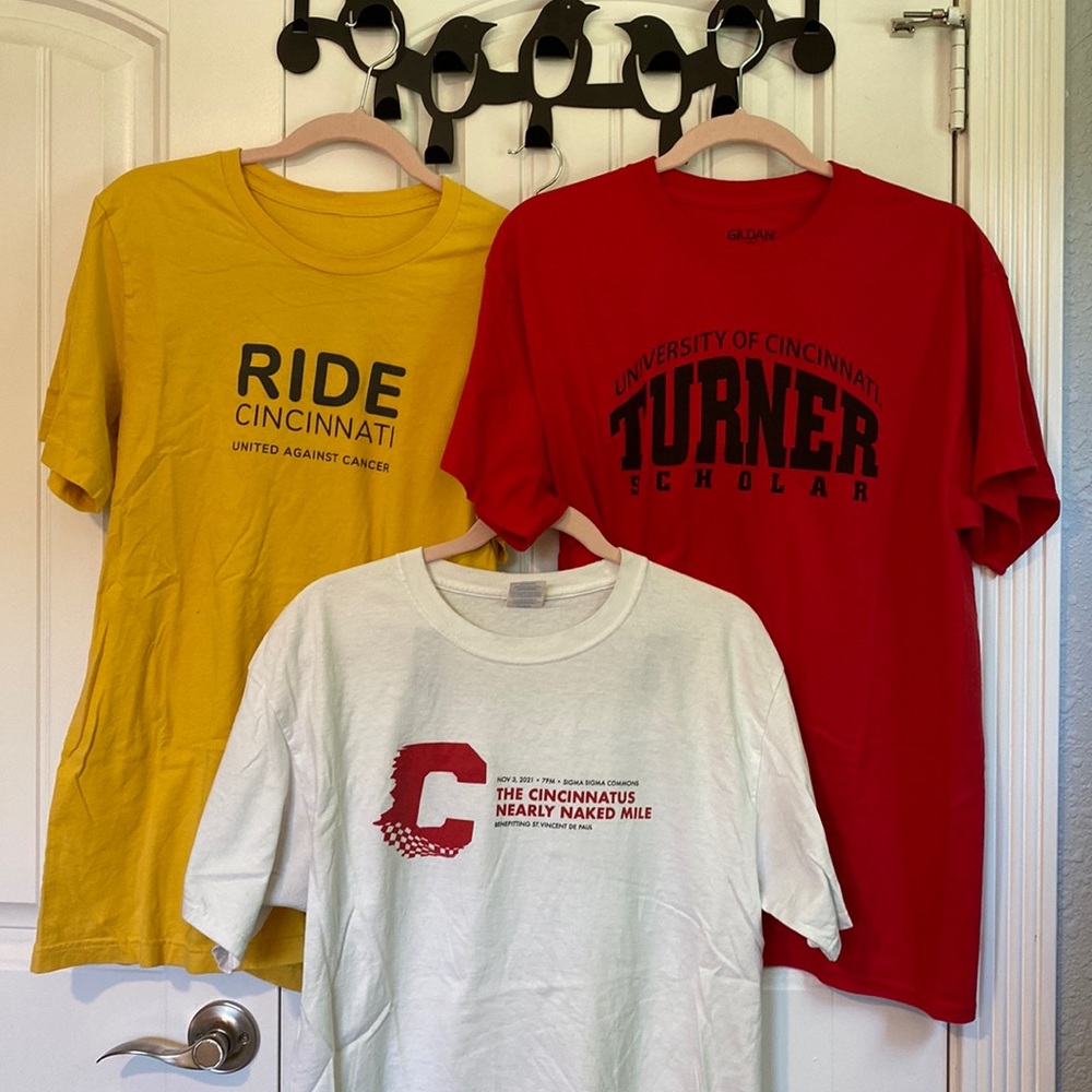 Bundle of 3 Cincinnati tshirts